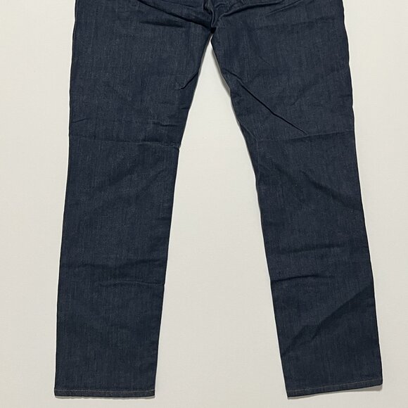 Peter Millar Jeans *NWT Pilot Mill Classic Fit Medium Wash Men's size 38x32 - Picture 7 of 9